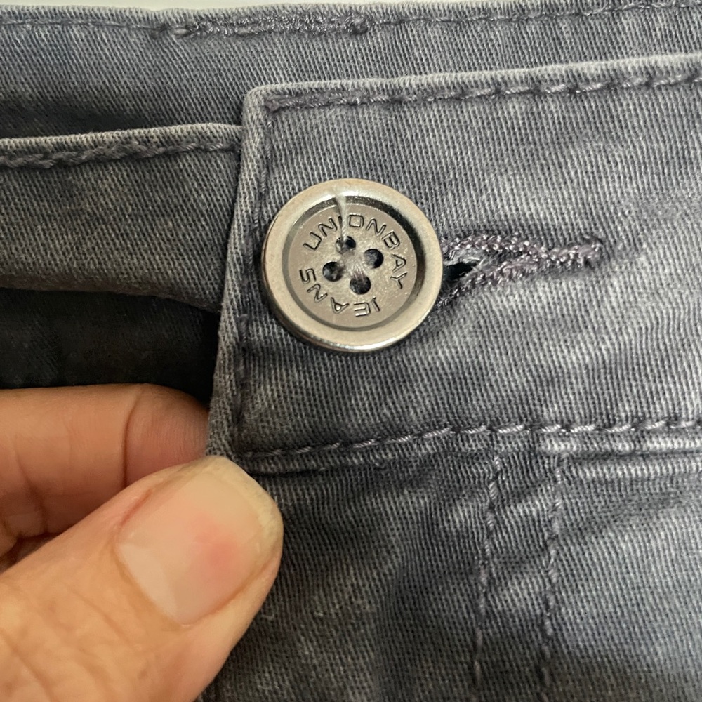 UNIONBAY Gray Cargo Shorts Casual Style SZ 11 - Picture 3 of 9